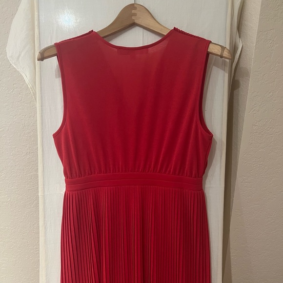 Anthropologie | Tracey Reese Red Pleated Midi Dress - Picture 3 of 9